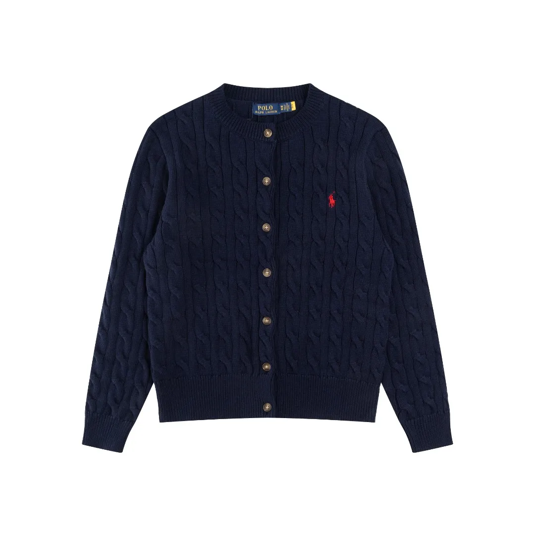 P230 #R93 RALPH LAUREN Ralph Lauren twelve colors classic small label embroidery logo seven-button knitted cable cardigan sweater women's top, high-density LOGO embroidery on the chest, original customization of tag accessories. Made of pure cotton yarn, pure cotton is skin-friendly and comfortable, small label war horse embroidered twist button cardigan sweater 🐎 high quality, follow the blogger to learn how to wear it! Let’s buy a Ralph Lauren cable sweater. It’s a super hard-to-find series after it became popular. It’s hard to find one on the official website. It’s simple and practical to wear, with a lazy and loose feel. The thickened fabric has more texture, feels soft and delicate, and has a loose fit. Whether worn alone or layered, you can wear different styles of fashion with just one piece!   Size: